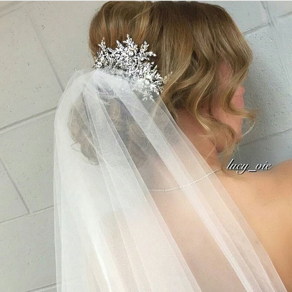 Dvnchi Bridal Snowflake Headpiece Matching Earring - Bridal Hair Accessory main image 5